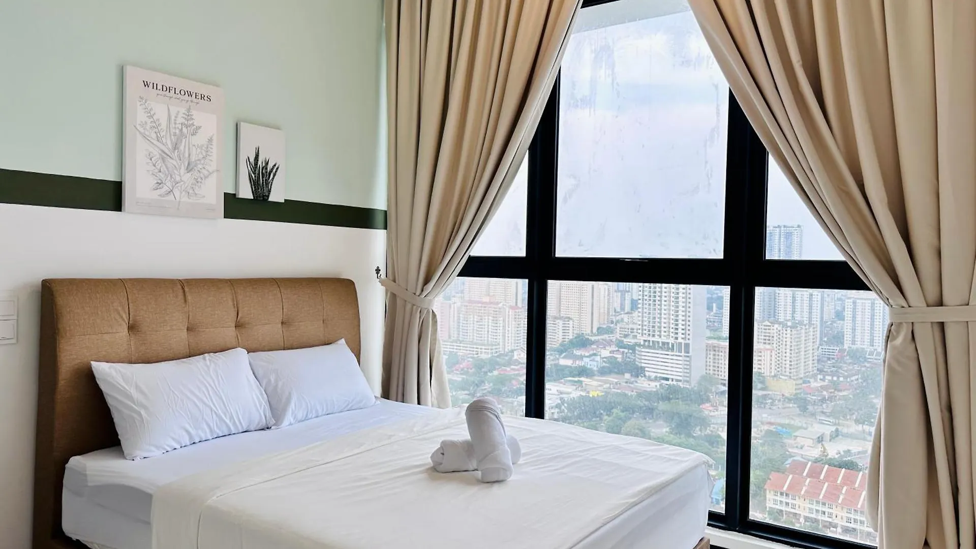 Apartment New Comfy Urban Suite Homestay At Georgetown For Family By Urban Staycations Lod Jelutong