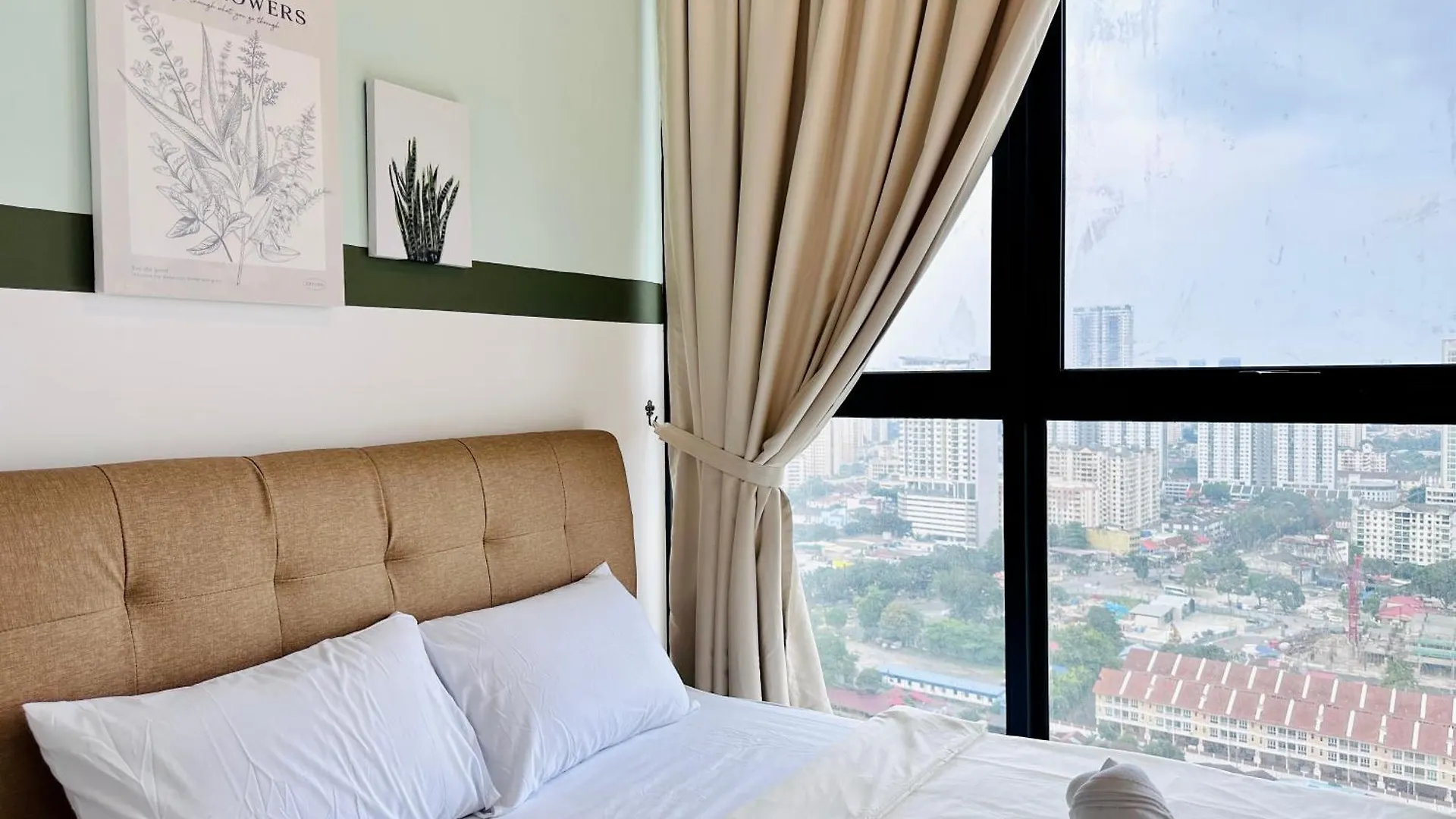 New Comfy Urban Suite Homestay At Georgetown For Family By Urban Staycations Lod Jelutong