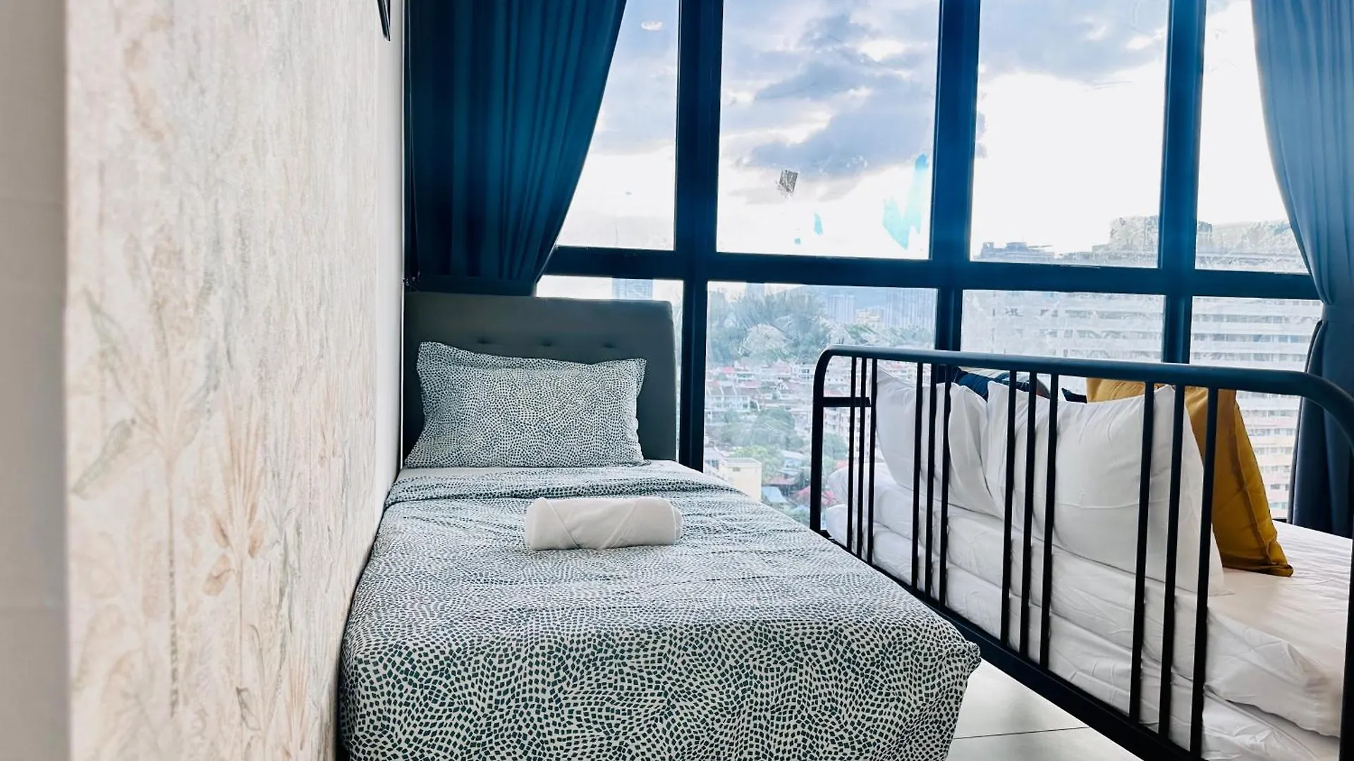 New Comfy Urban Suite Homestay At Georgetown For Family By Urban Staycations Lod Jelutong 0*,  Malaysia