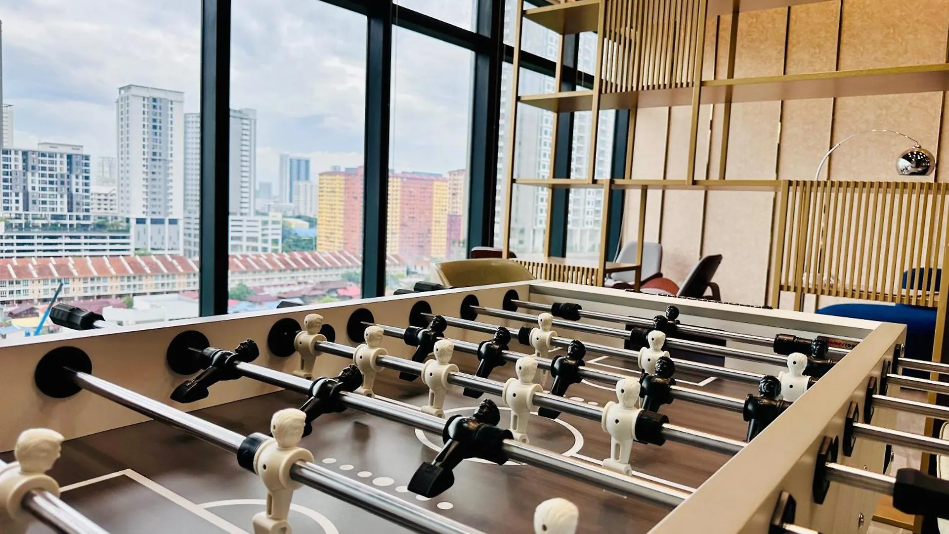 Jelutong New Comfy Urban Suite Homestay At Georgetown For Family By Urban Staycations Lod דירה